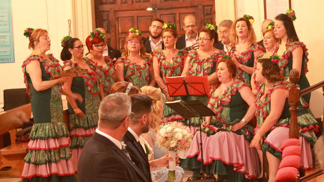 Boda rociera en Iglesia de Jesús Rescatado. Coro Rociero Ritmo y Compás